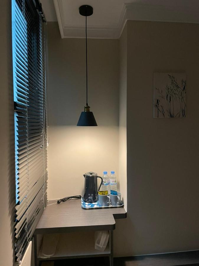 Yoshi Hotel - Tainan Station Branch Extérieur photo